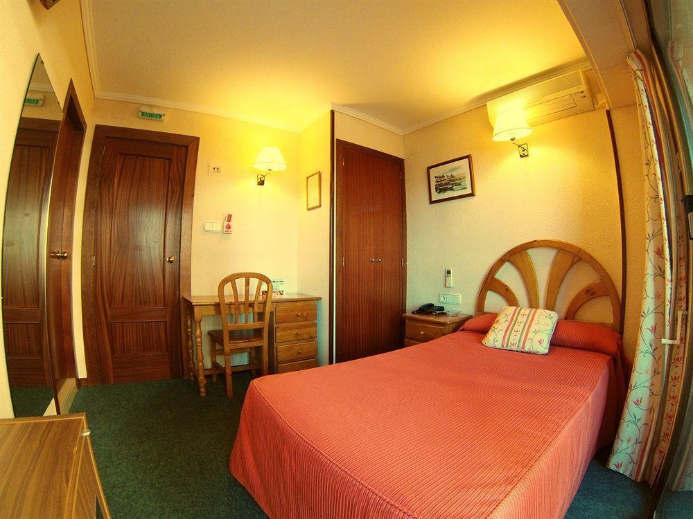 Hotel Avenida Plaza Alzira Dış mekan fotoğraf