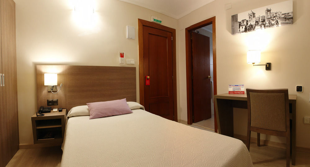 Hotel Avenida Plaza Alzira Dış mekan fotoğraf